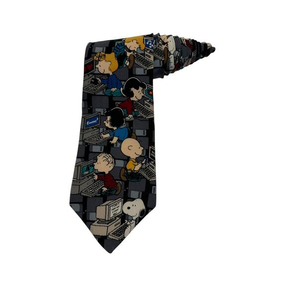 Peanuts Surfing The Net Internet Computers Snoopy Cartoon Necktie Vintage - Picture 1 of 7